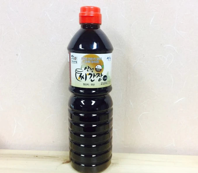Traditional Korean Soy Sauce, Sancheong Aged Seed Soy Sauce (1L)